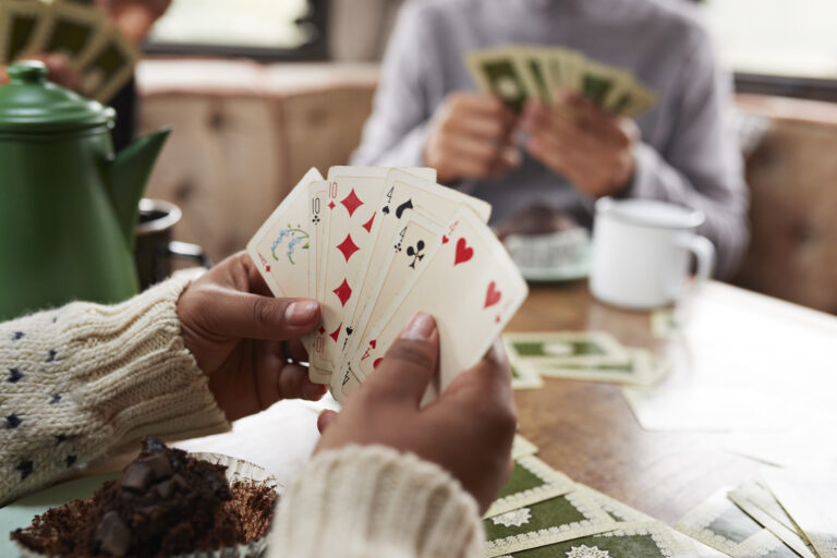 Harvard Students Deal A Winning Hand With Spades Clinic, Uniting The Ivy League In Card Game Fun